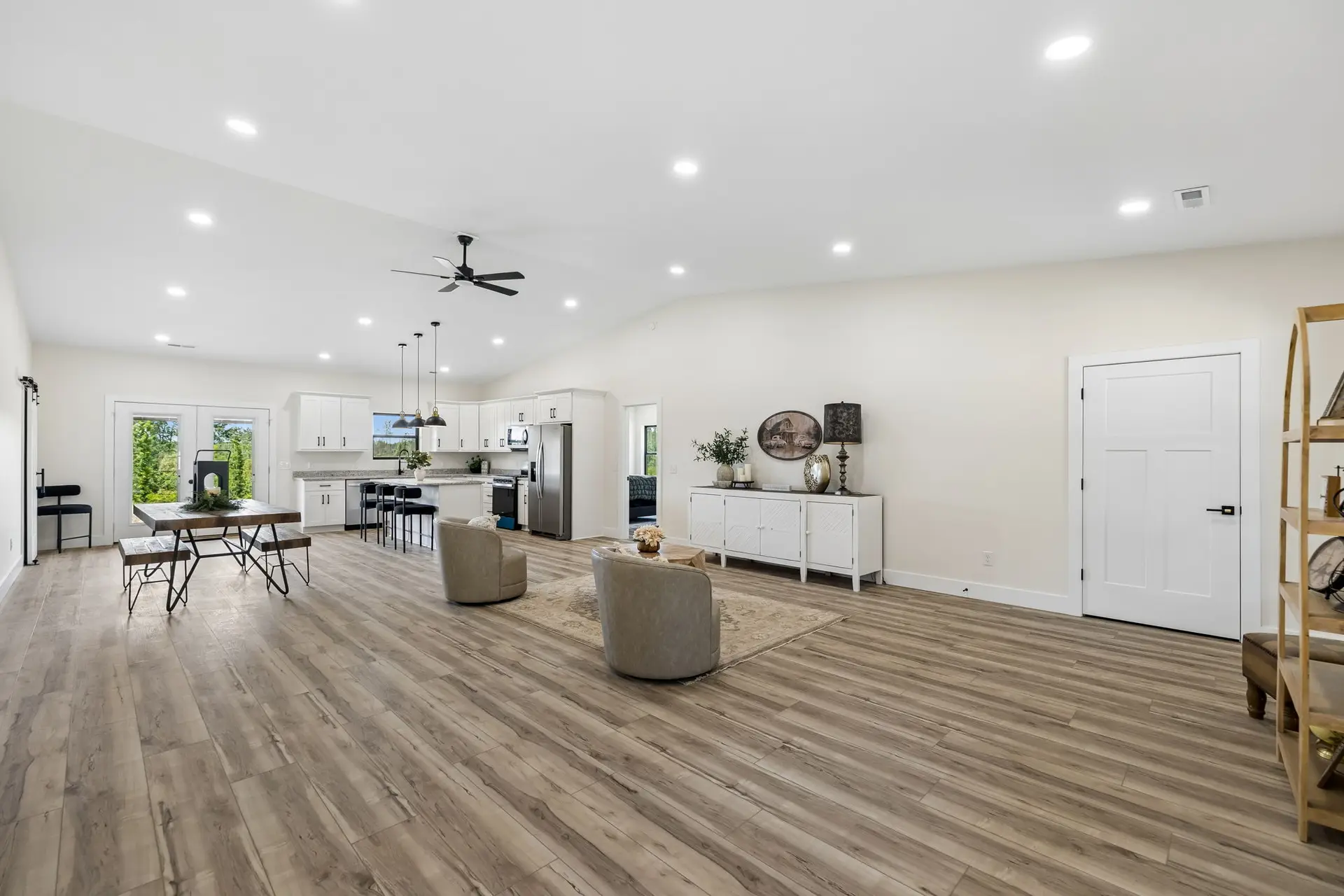 16 1827 linden hwy at 1827 Linden Hwy, a barndominium in Hohenwald, Tennessee