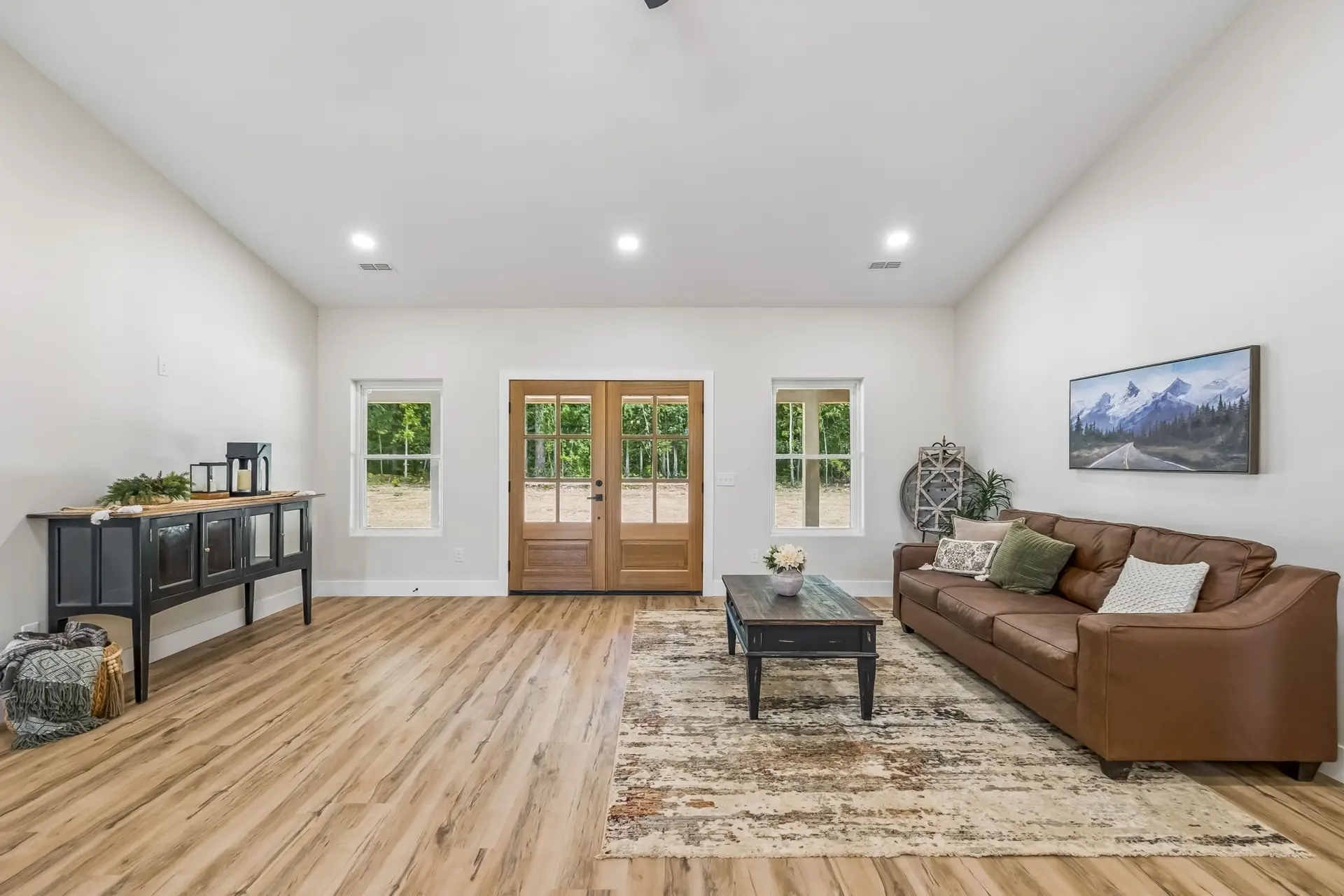 Primary living room at 1855 Linden Hwy, a barndominium in Hohenwald, Tennessee